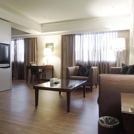 Check Inn Taipei Neihu Extérieur photo
