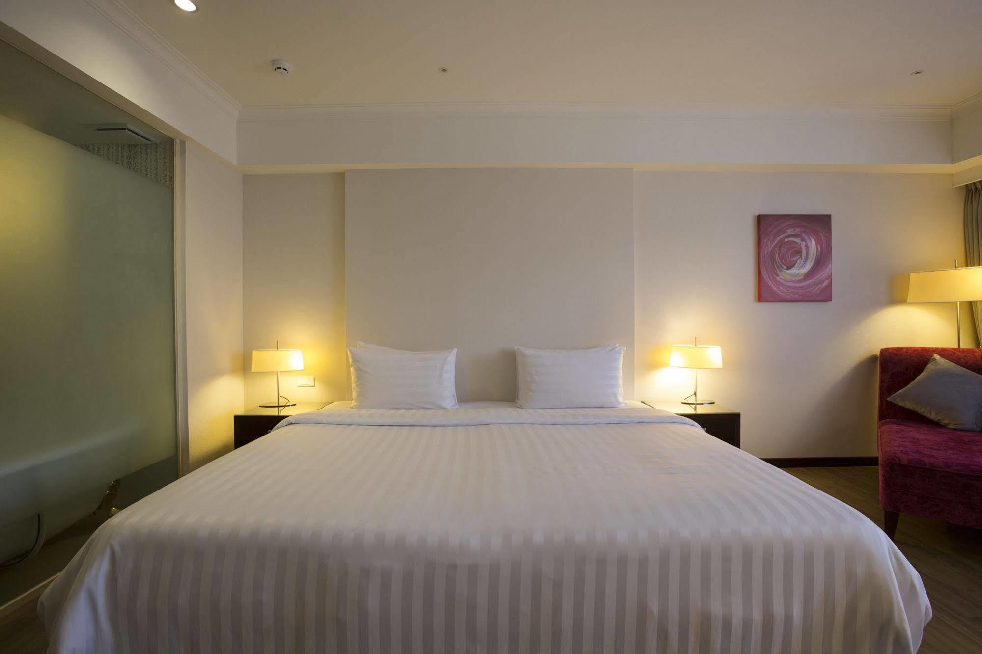 Check Inn Taipei Neihu Extérieur photo